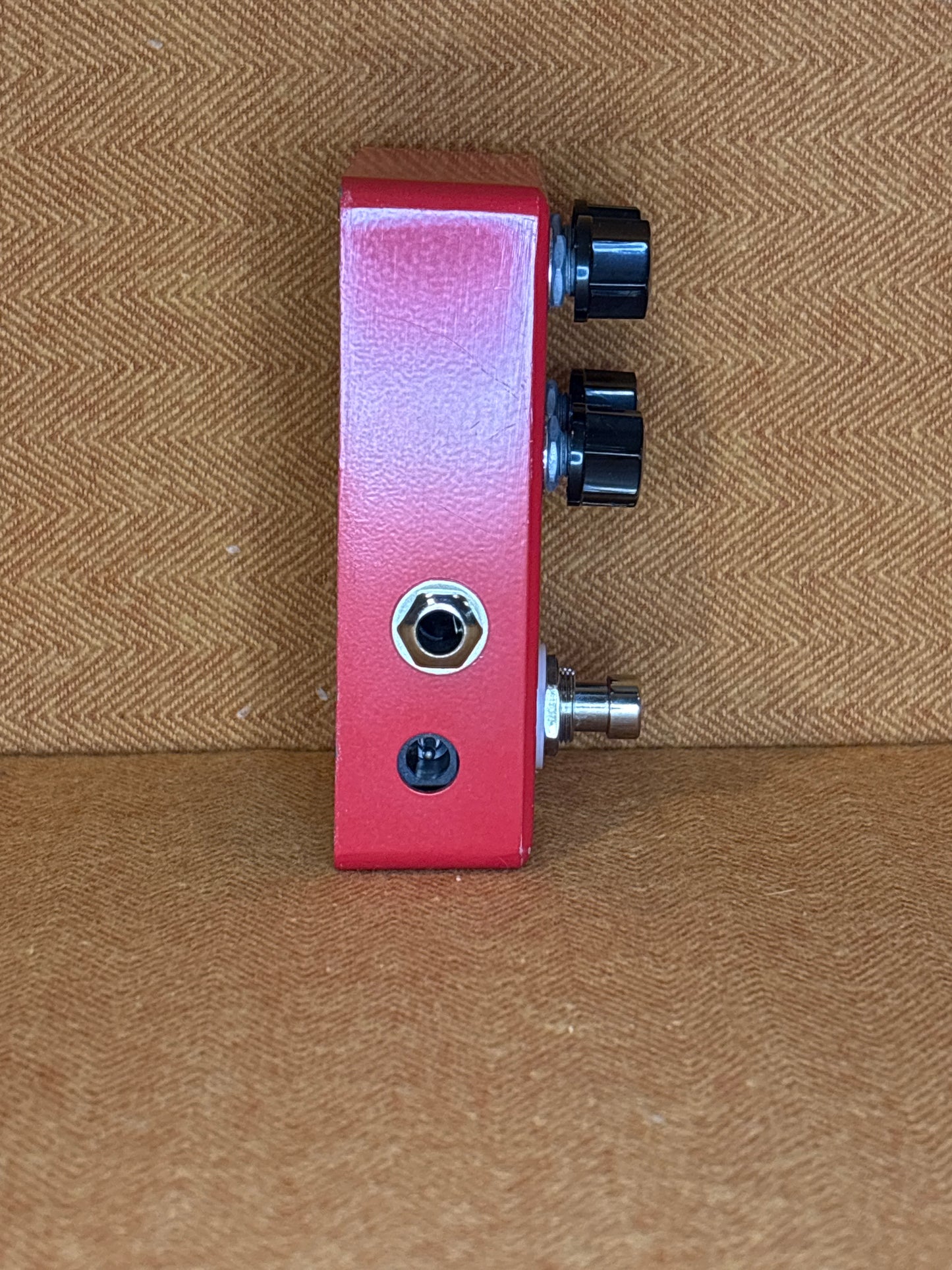 Dolamo D-9 Distortion Guitar Effect Pedal