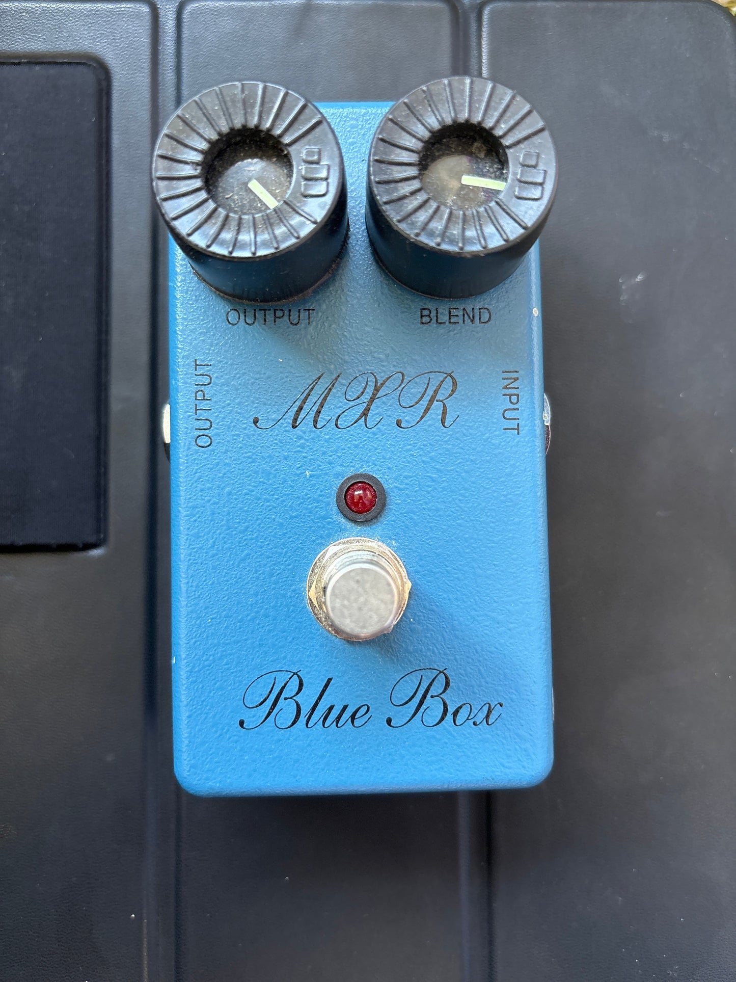 MXR blue box